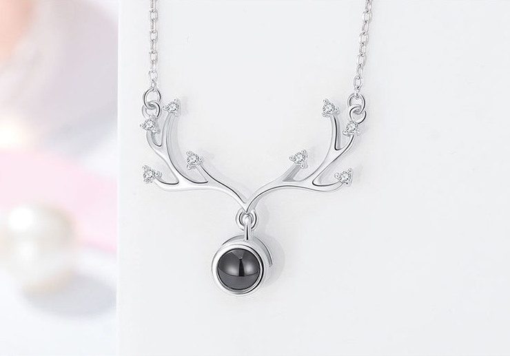 Opulent Deer Majesty Necklace - NYXIE